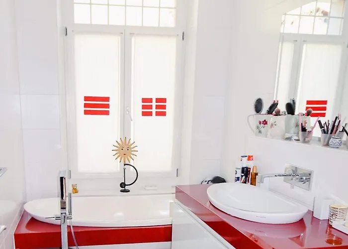 דירה Charming Swiss Village With Pool