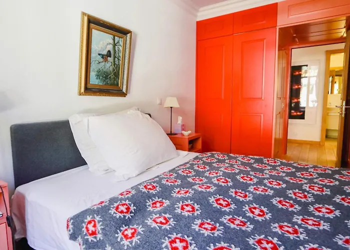 Charming Swiss Village With Pool דירה