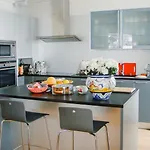 Charming Swiss Village With Pool Apartmán