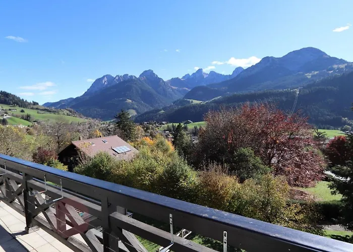 Charming Swiss Village With Pool Chateau-d'Oex